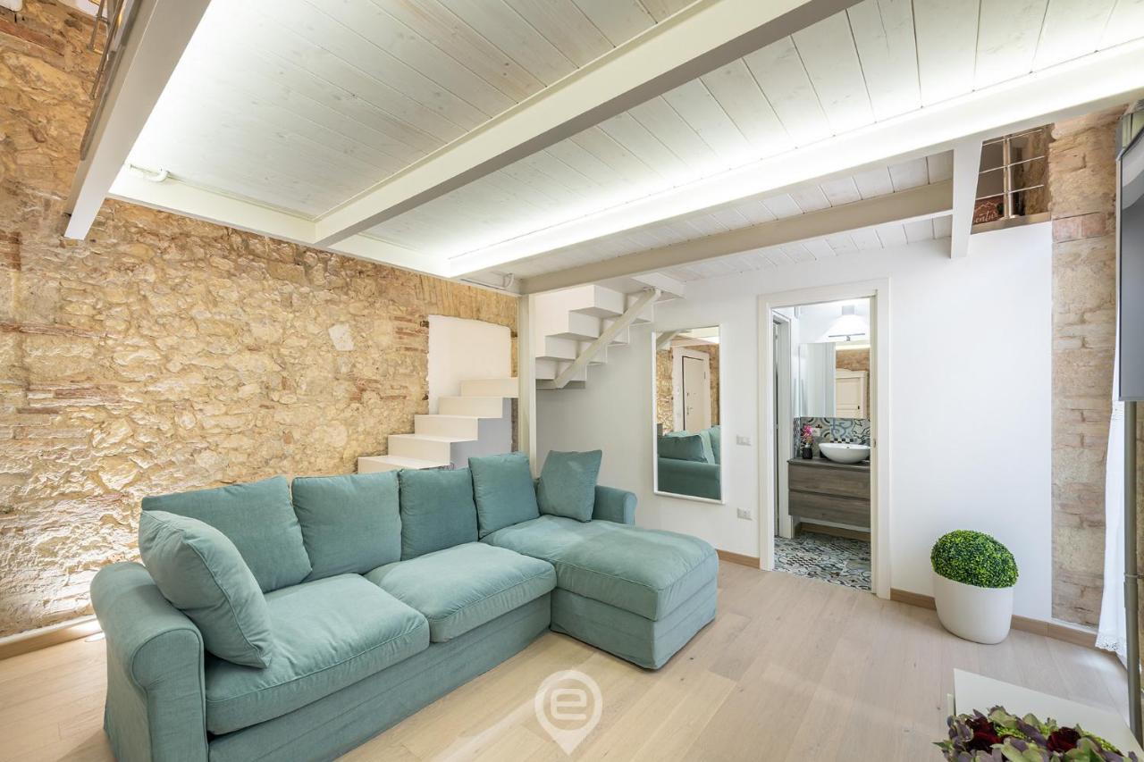 Adriana'S New Loft Cagliari Exterior foto