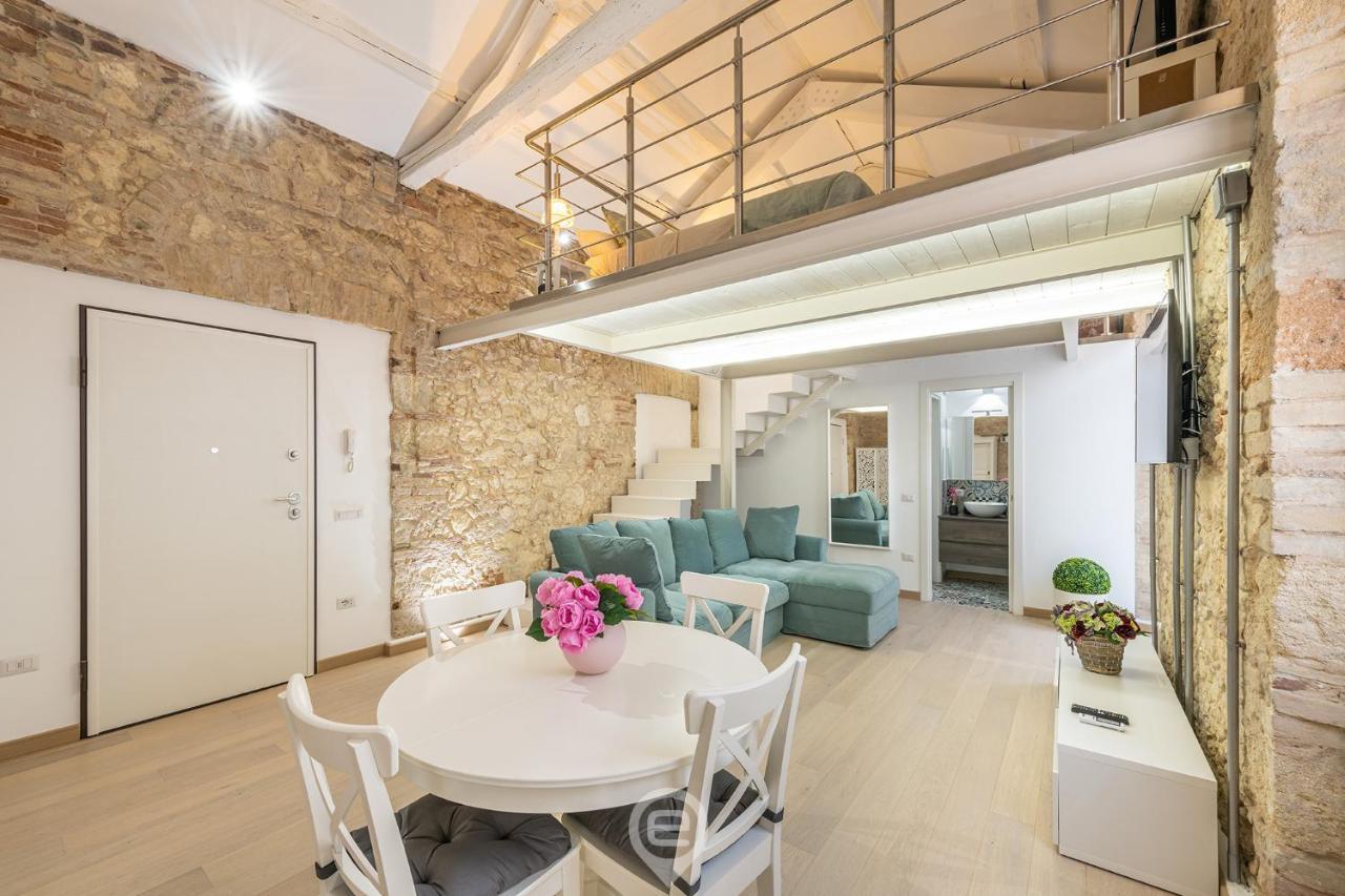Adriana'S New Loft Cagliari Exterior foto